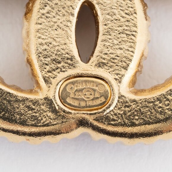 CHANEL Red Earrings - Picture 9 of 11